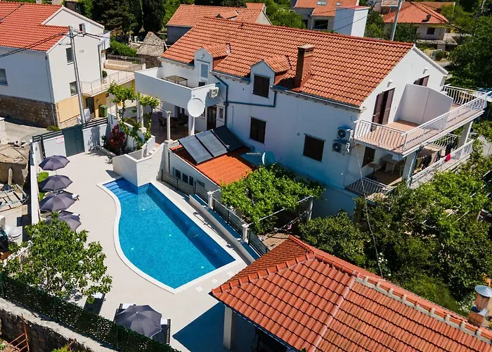 Martinovic 2 * Dubrovnik