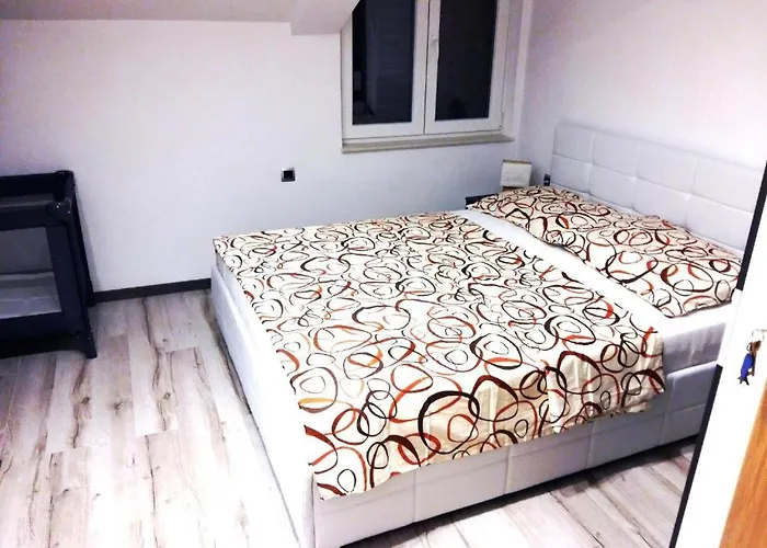 Martinovic 2 * Dubrovnik