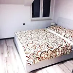 Martinovic 2 * Dubrovnik